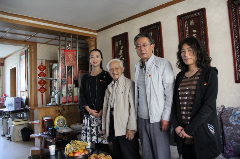 中共青海省第三建筑工程有限公司支部委員會(huì)開(kāi)展&ldquo;走訪慰問(wèn)暖人心，紅色精神永傳承&rdquo;活動(dòng)